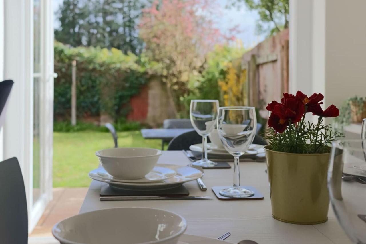 Causey Lodge Superb Comfy Home In Exeter By Staystay Bagian luar foto